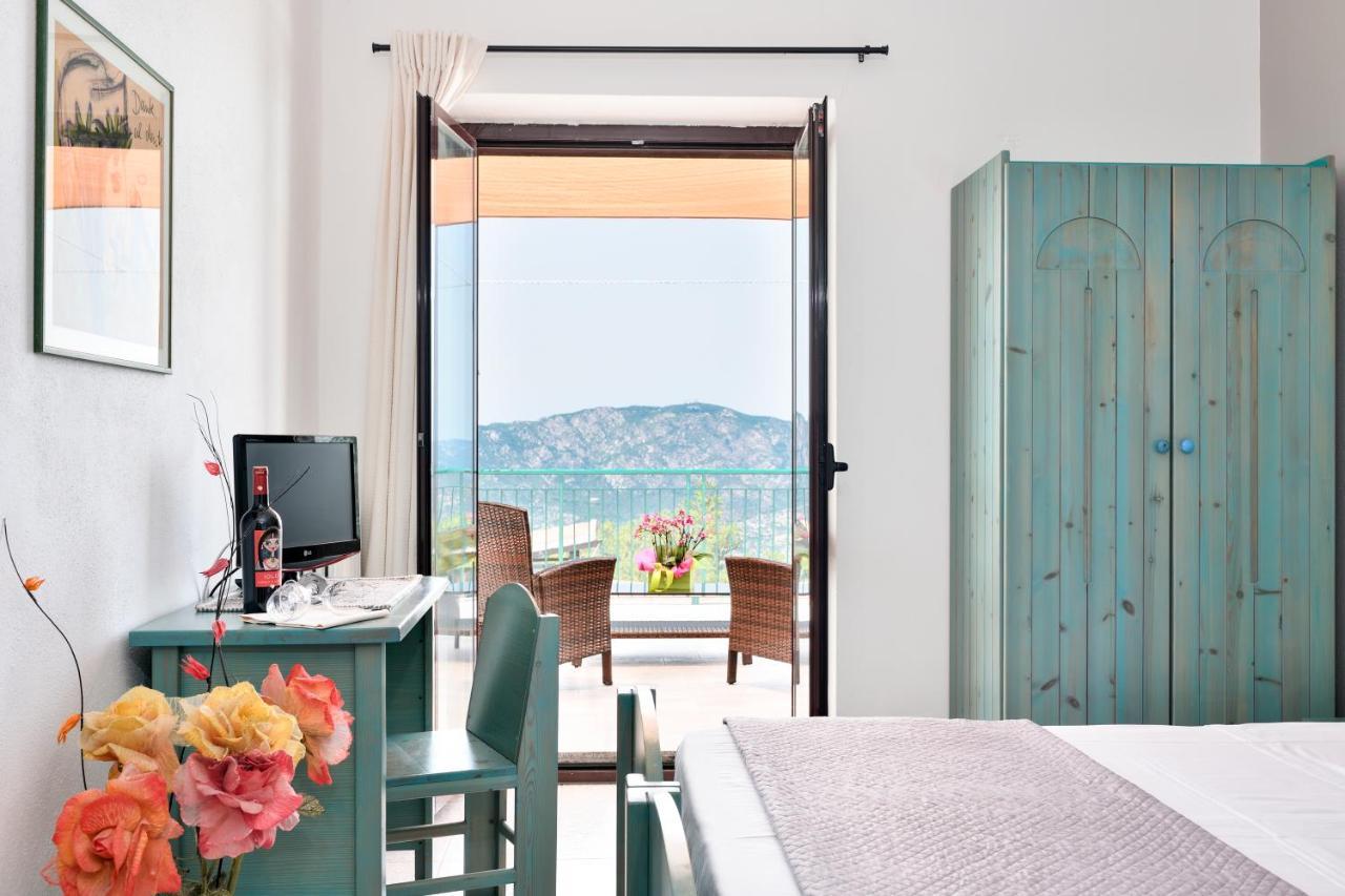 Hotel S'enis Monte Maccione